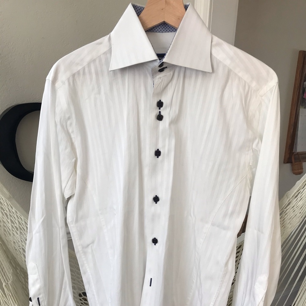 Recognition men’s button down size S
